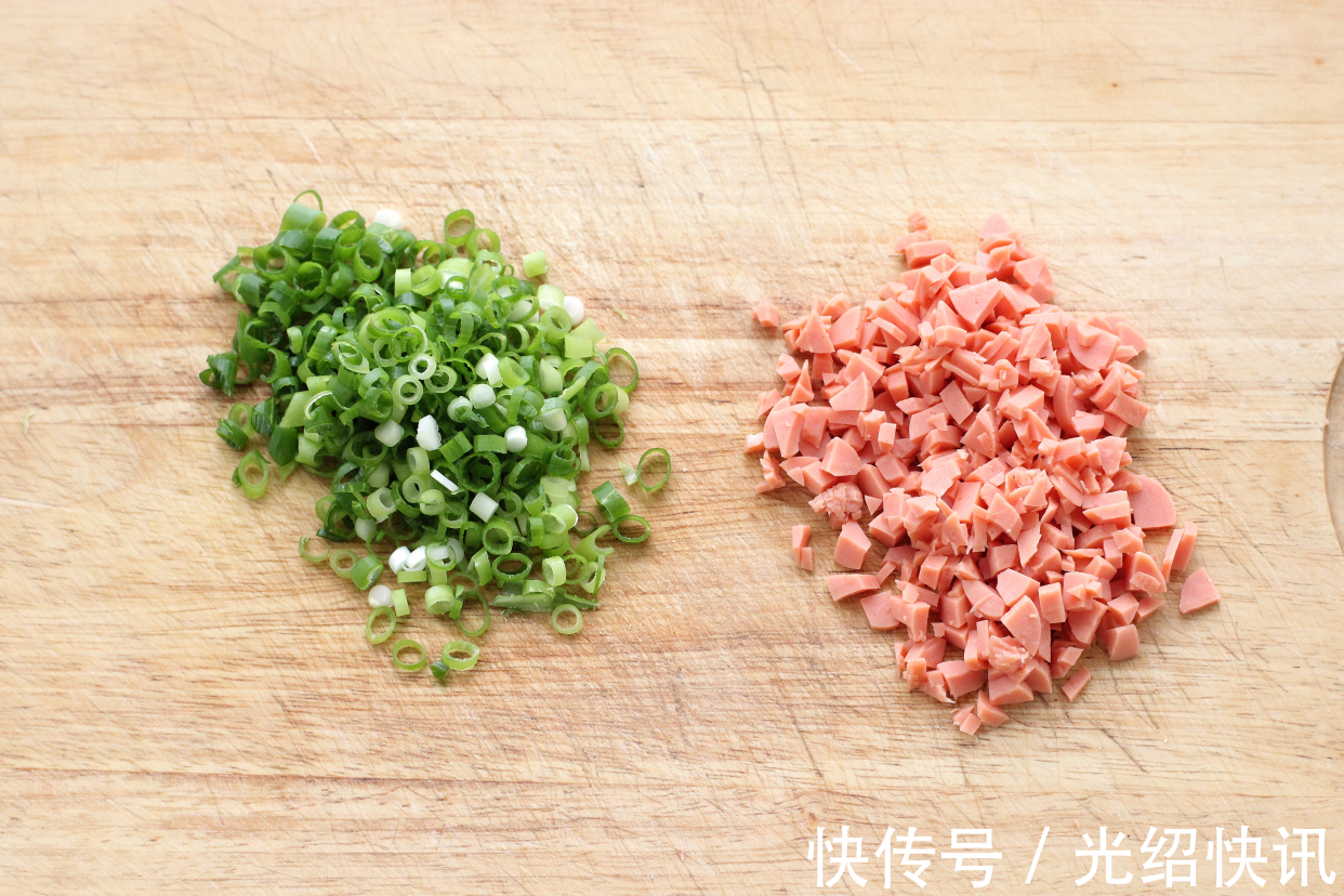 搅拌均匀|双手无需粘面，搅一搅就能做的粗粮早餐饼，暄软美味营养百分百！