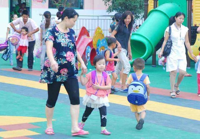 幼儿园老师|穷人家孩子藏不住,有经验的幼儿园老师一眼就能看出,是因这3点