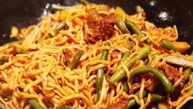 家常“零失败”蒸面条,新手也能轻松掌握,又香又嫩全家人抢着吃