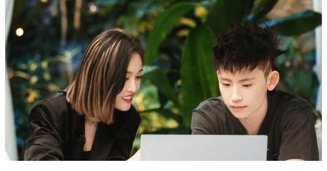 許魏洲|《戀戀劇中人》認(rèn)真你就輸了，小鬼弄哭吳宣儀，吐槽背后都是套路