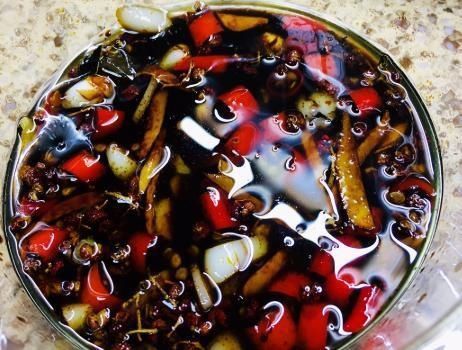 腌黄瓜时,别只会加盐,多加这1点,黄瓜脆爽入味