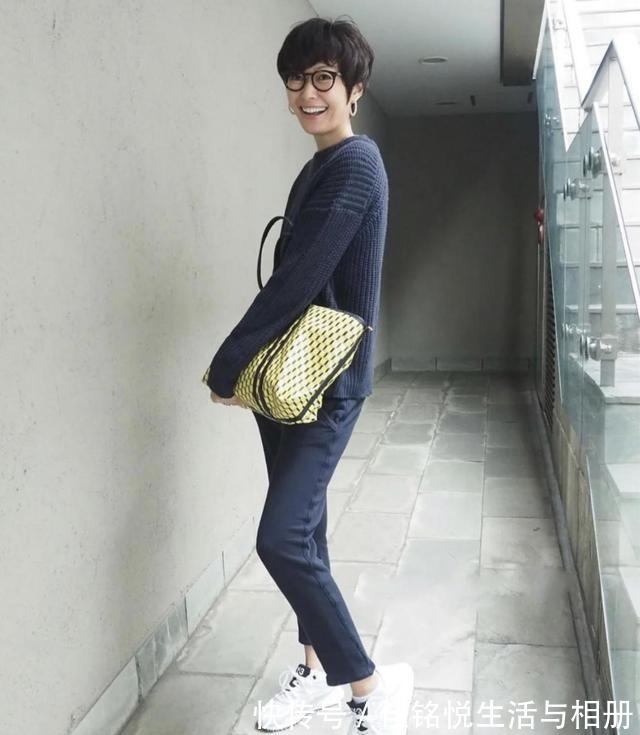 秋冬 日系穿搭也可以没有大衣,“日系辣妈”穿搭思路,教你这样美!