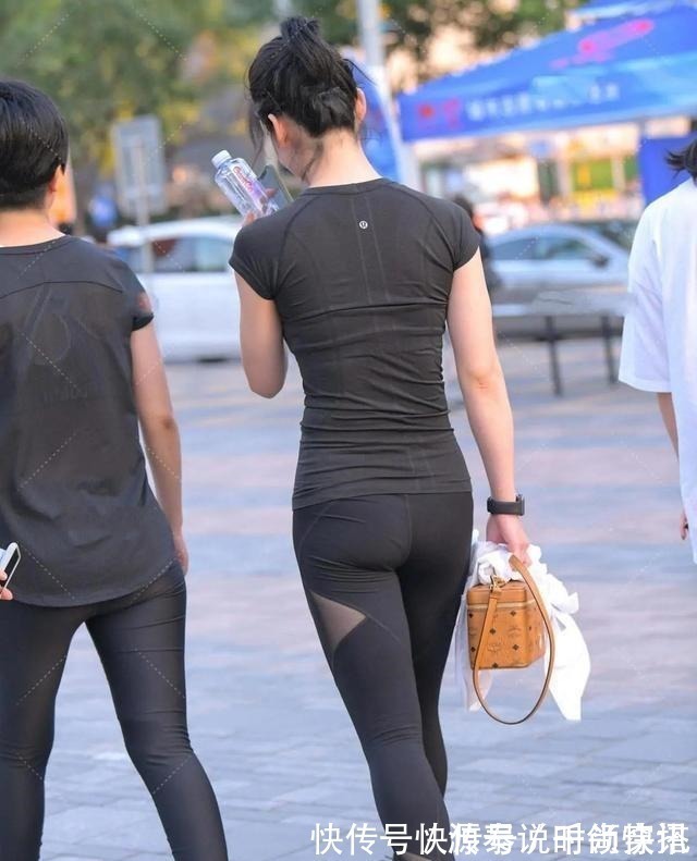 水印 水印瑜伽裤的不俗组合,苗条的女孩穿得更漂亮,气质更好!