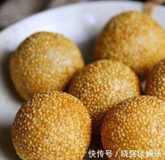 家人就爱吃丸子,喷香诱人,比南瓜丸子还好吃,咬一口满嘴香