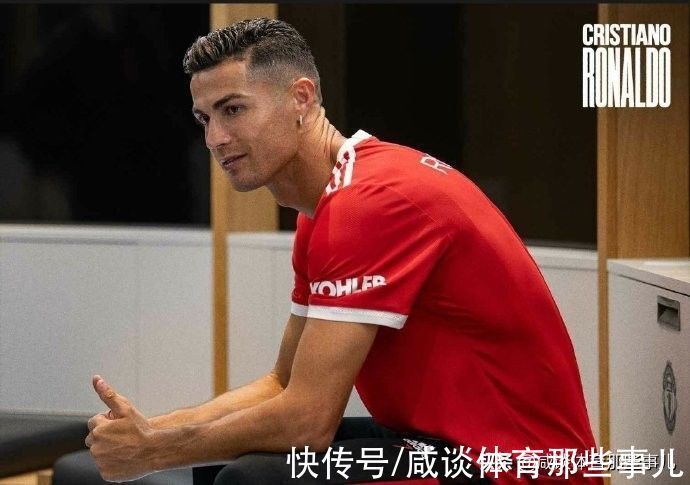 克里斯蒂亚诺|顶级自律!这就是C罗为何值钱,红魔老将:有他在没人吃垃圾食品