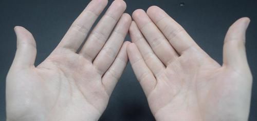 卫生间|家里有风油精的都该看看，好多人还不当个事，看后抓紧转告家里人