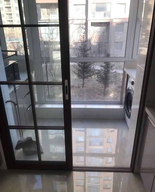 新房|100㎡的新房，现代简约风格简直太美了，尤其是卧室里的榻榻米