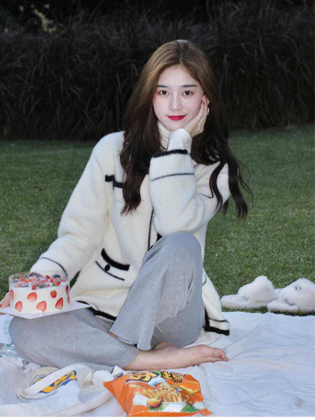 下半身 与其还在搭大衣,不如看看冬款短外套,清爽温柔