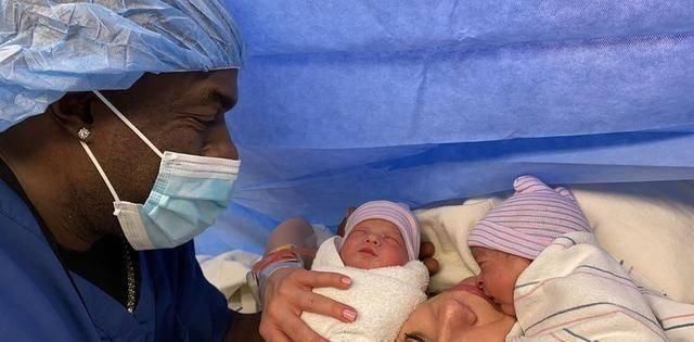 健身|在监狱天天健身，出狱后凭肌肉赚得盆满钵满，女友为他生双胞胎