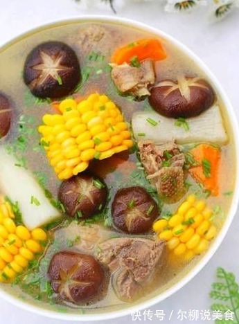 炖鸡时,学会“3不放,加2样”的窍门,肉质细嫩不腥不柴!实用!