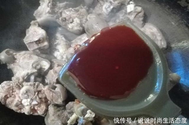 补冬少不了羊肉,羊肉做得好,有两样调料少不了