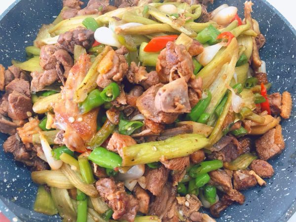 芋头苗|芋头苗炒鸭