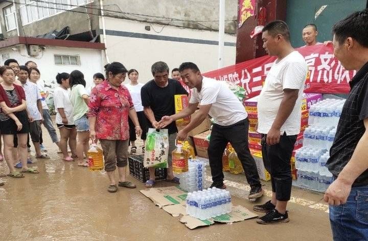 项目部|暖心援助河南工友：中建八局郑济高铁项目驰援灾区送物资