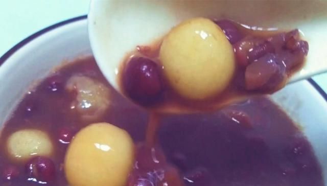 红豆糯米小|天冷糯米面就爱这样做,喝一碗,暖暖的很贴心