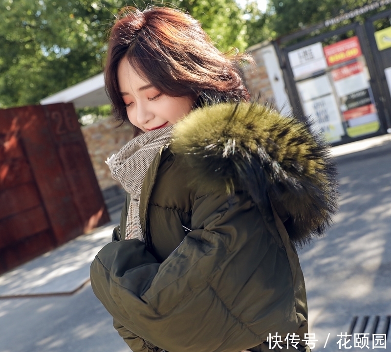时尚|穿羽绒服的就要像下面这样穿,洋气减龄又显高