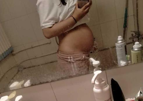 胎儿|孕晚期肚子隐痛,可能暗示好消息,准妈妈要窃喜