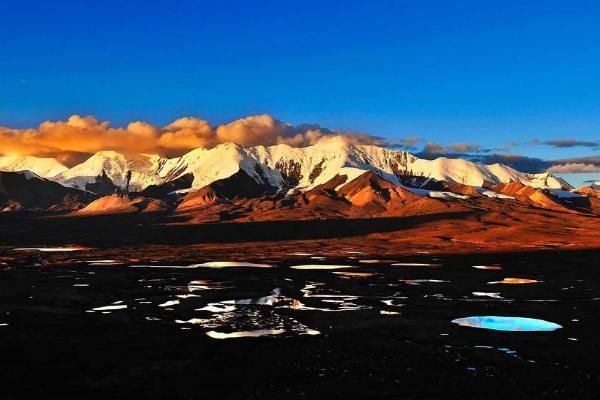 梅里雪山|中国公认最美雪山第一藏族圣地第五拥有绝美蓝月谷