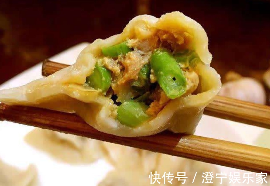 饺子馅|拌饺子馅时,只懂放油可不行,牢记4个窍门,饺子馅鲜嫩还多汁