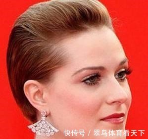 余诗曼|女人不想被叫大妈,尽量别留这4种“发型”,难看又俗气,贼招人烦!