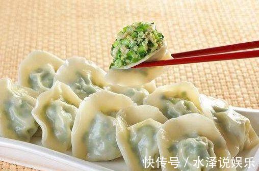 奶奶|奶奶舍不得买菜用它包饺子，气得我直瞪眼，出锅后我吃的比谁都多