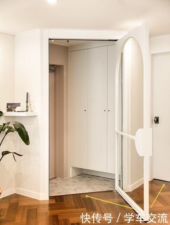 玻璃门|跟国内不一样，韩国入户装三轨玻璃门单独分出玄关，室内一尘不染！