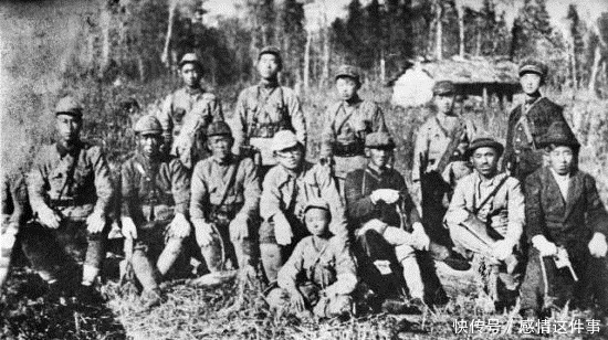 黄金|他是我军军长,在部队打散后带着黄金离队,后自首又当上军区司令