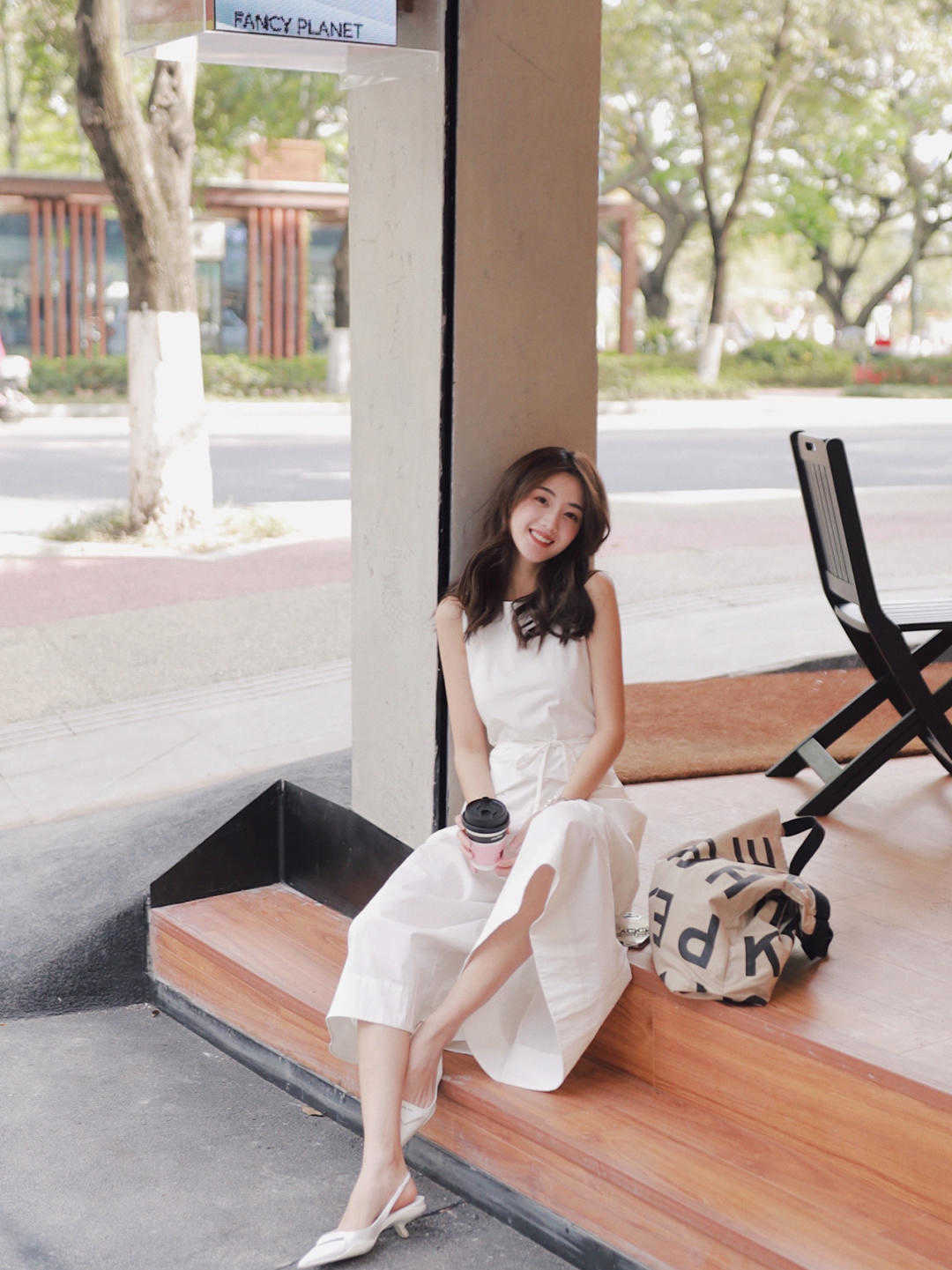 穿搭|过了40岁的女人怎么穿才优雅？学会“穿松不穿紧”，减龄有活力