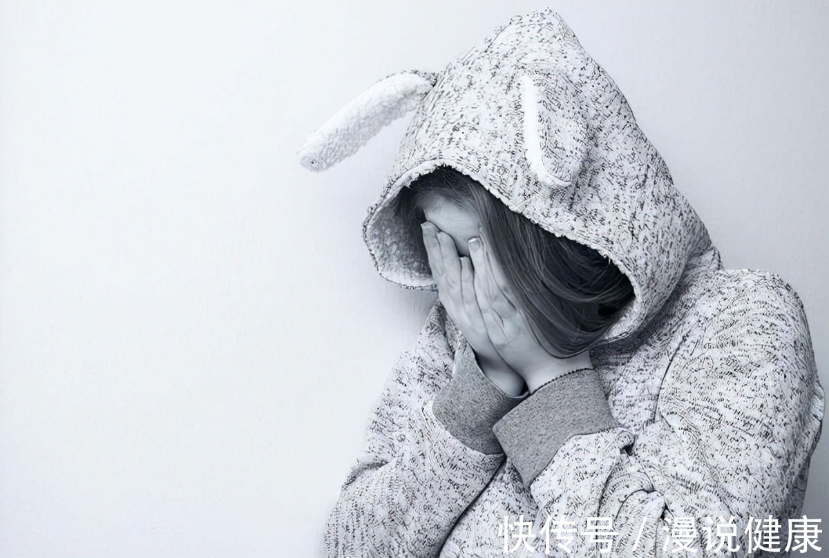 抑郁症患者|心情不好就是抑郁症？若符合这4个特征，劝你及时接受心理干预