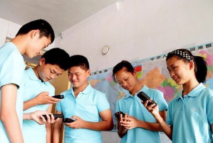 五胞胎|中国首例“5胞胎”长大了,如今已满18岁,家庭状况令人感叹