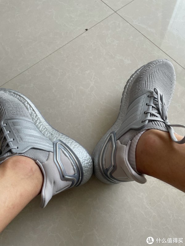 大王|银脚大王 多多买的阿迪达斯 ULTRABOOST20 fy3449