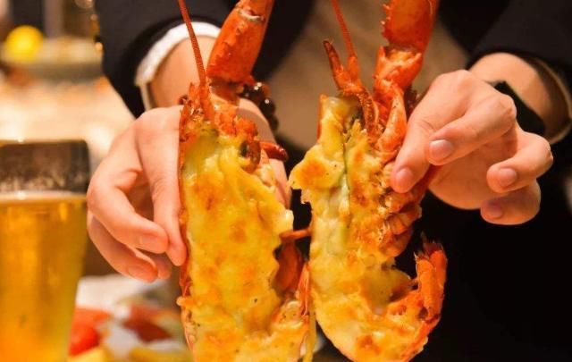 自助海鲜很过瘾,但可别所有海鲜都去吃,你知道有哪些不该吃吗
