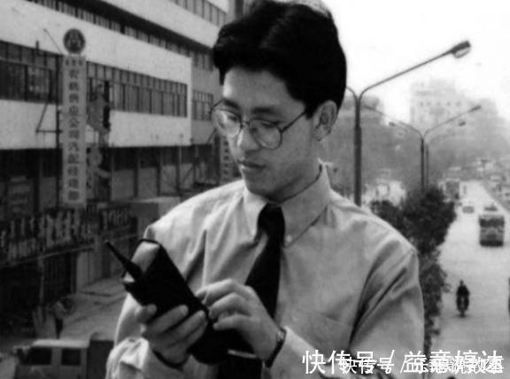发号施令|他是中国手机号第一人,用2.6万买下首个手机号,现在过得如何