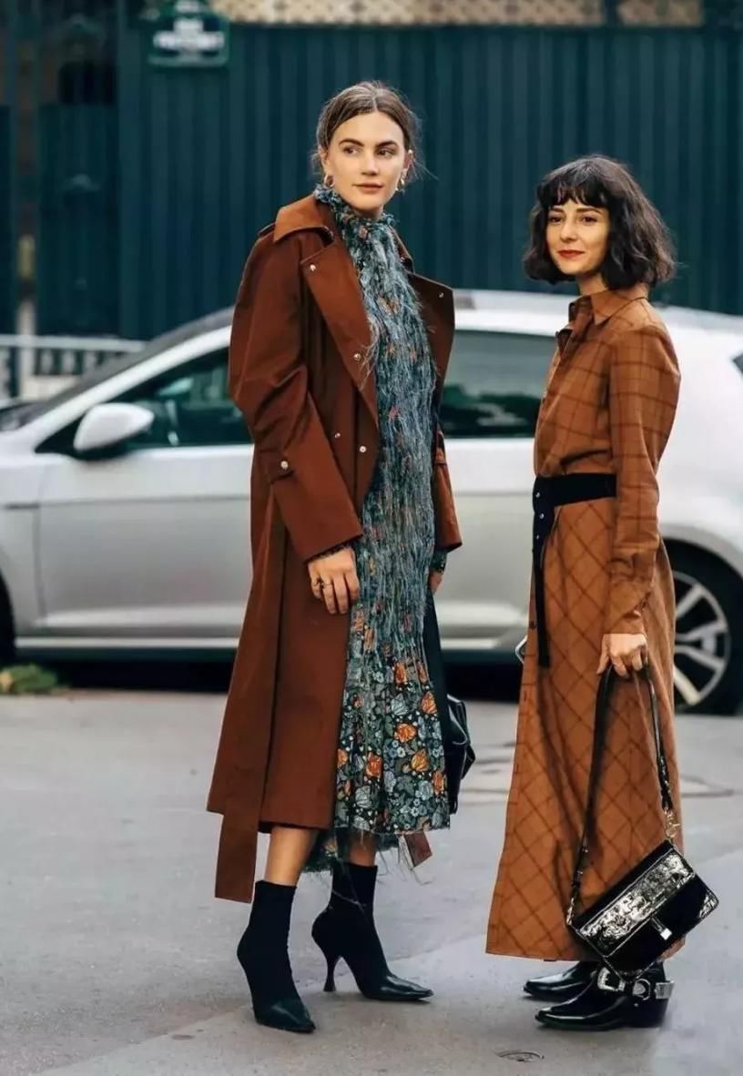  流行|“马丁靴”失宠了？“大衣＋这双鞋”正流行，时髦又显高！