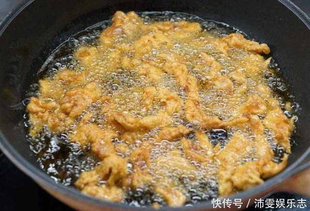 搅拌|炸酥肉,第一步做好很关键,分享正确做法,这么做和买的一样好吃