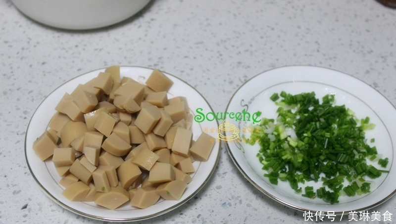 儿子最爱吃的炒饭,只需3种食材5分钟出锅,粒粒分明,出奇美味
