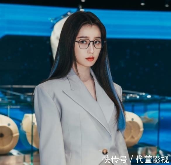 上线吧总裁|《上线吧总裁》老板变身卖货人，被疑割韭菜，虞书欣来错节目？