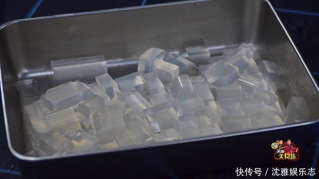 家庭|焦糖奶茶最好吃的家庭做法,简单美味又解馋,看看你喜欢吃不