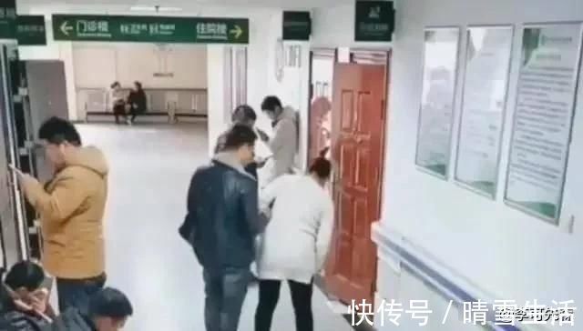 让座|“最美孕夫”火了,医院产检没人让座,准爸爸蹲坐当椅给孕妇坐