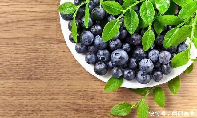 小动作|一个小动作,坚持不到6秒,说明早衰了,若能超过10秒,易长寿