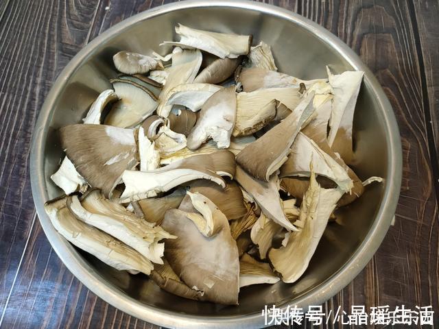 平菇|饭馆里“最脏”的一道菜，厨师下馆子从不点，很多人却都爱吃