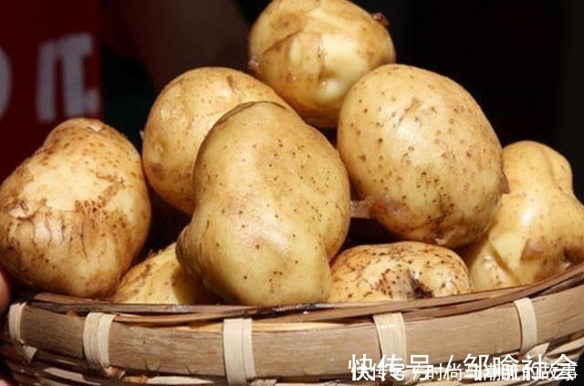 化学反应法|土豆和“它”不能一起吃，再喜欢也别放，很多家庭都犯这样的错