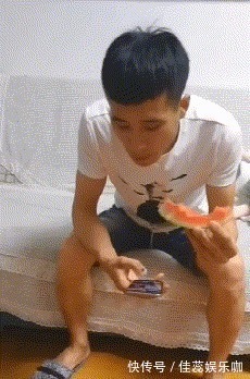 |「搞笑GIF」这是什么情况,知道现在的男孩子为什么不找女生玩了