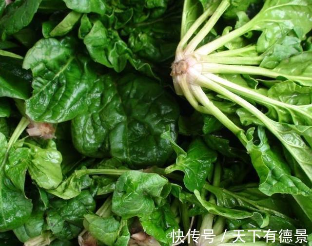 银耳莲子汤|女人怀孕期间,尽量多吃4种“零嘴”,补充孕酮对胎儿发育有益处