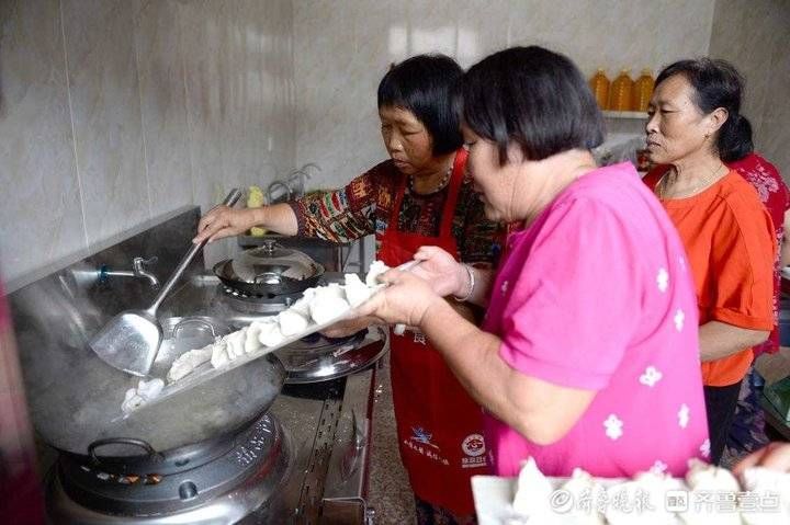 荣成乡村|暖心食堂好吃！荣成乡村老人的幸福生活