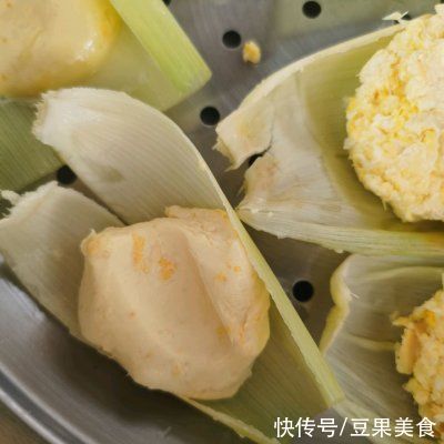 玉米汁|餐桌上最有人气的家常菜之玉米饼
