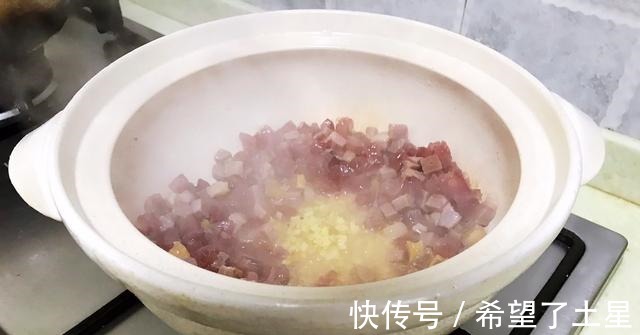 青菜|这个做米饭的做法真新奇,一口吃进去,别有一番风味!