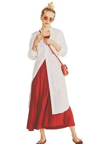 重样|一衣多穿专享初春的中长款白衬衣8天搭出不重样