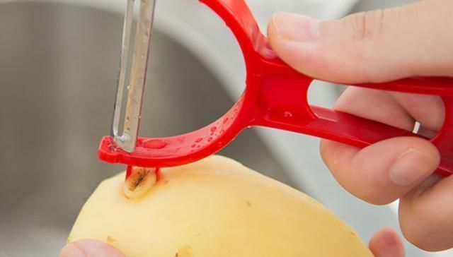 受用|厨师的经验分享很受用,炒土豆丝该不该焯水呢怎么看看他的说法