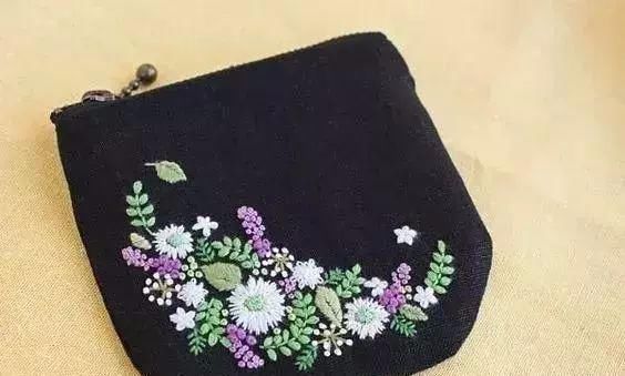 旧物改造旧衣服只能扔掉除了可以捐赠,还可以这么做隔壁小孩看到都抢着要