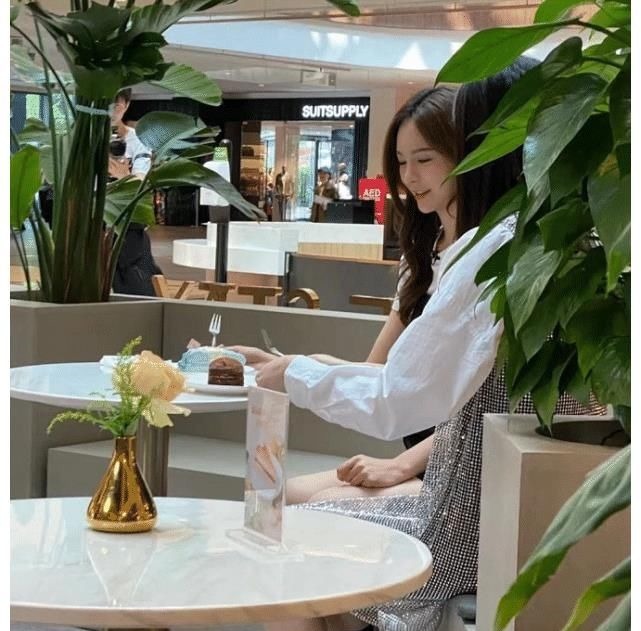 沈梦辰乔欣录节目被质疑假吃,网友帮澄清:几乎吃完,很真诚